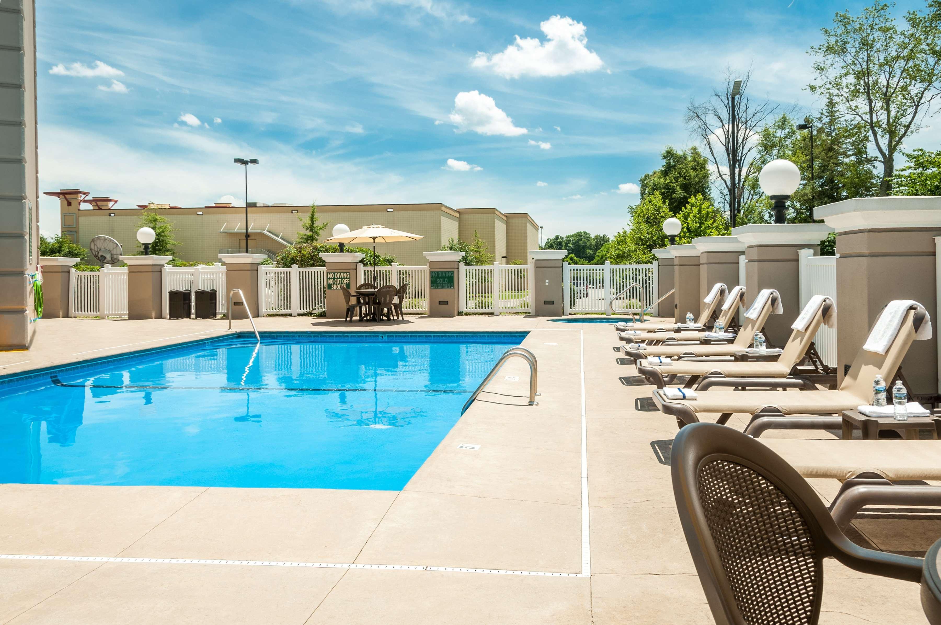Country Inn & Suites By Radisson, Cookeville, Tn ภายนอก รูปภาพ